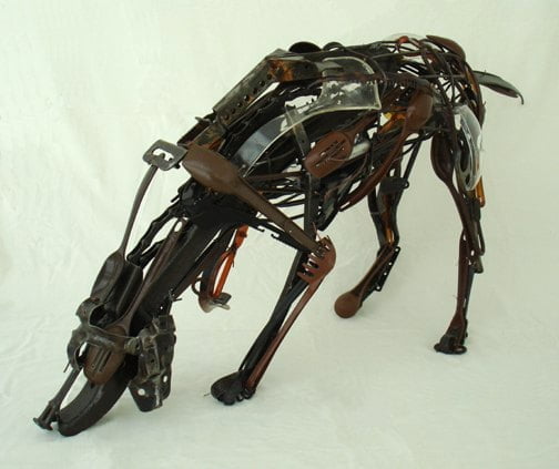 Sayaka Kajita Ganz'ın Plastik Köpek Heykeli